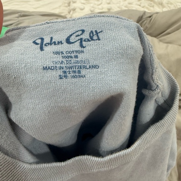 Brandy Melville malibu long sleeve - Picture 3 of 9